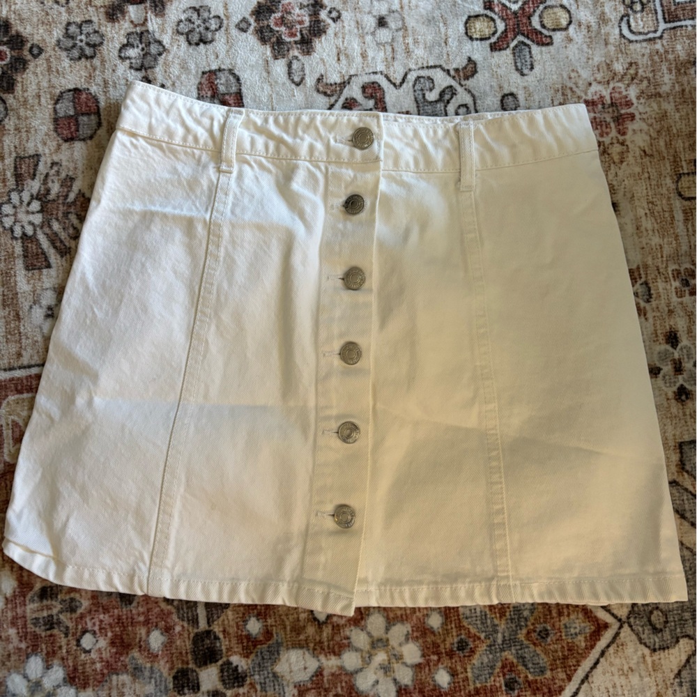 Forever 21 White Mini Skirt Casual Resort Wear